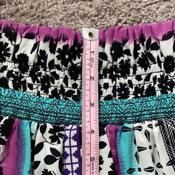 Mini skirt, juniors, size large - Picture 4 of 5